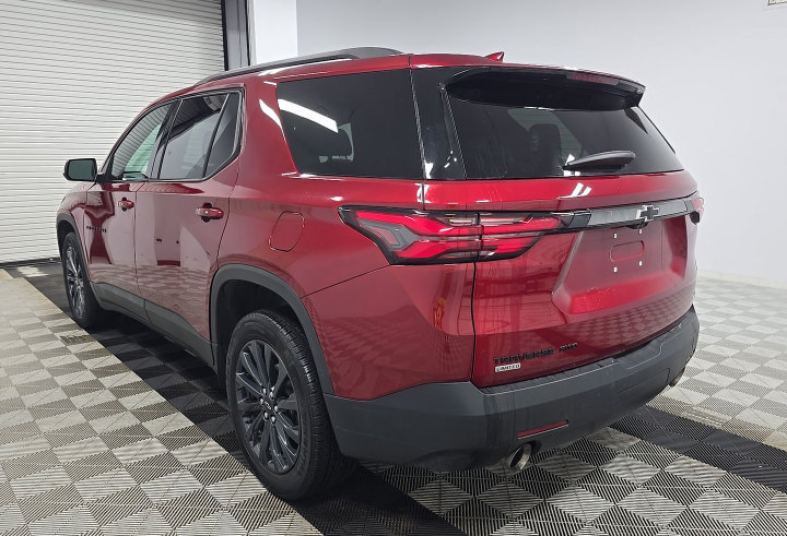 Used 2024 Chevrolet Traverse RS w/ LPO, Floor Liner Package AWD/4WD image 3
