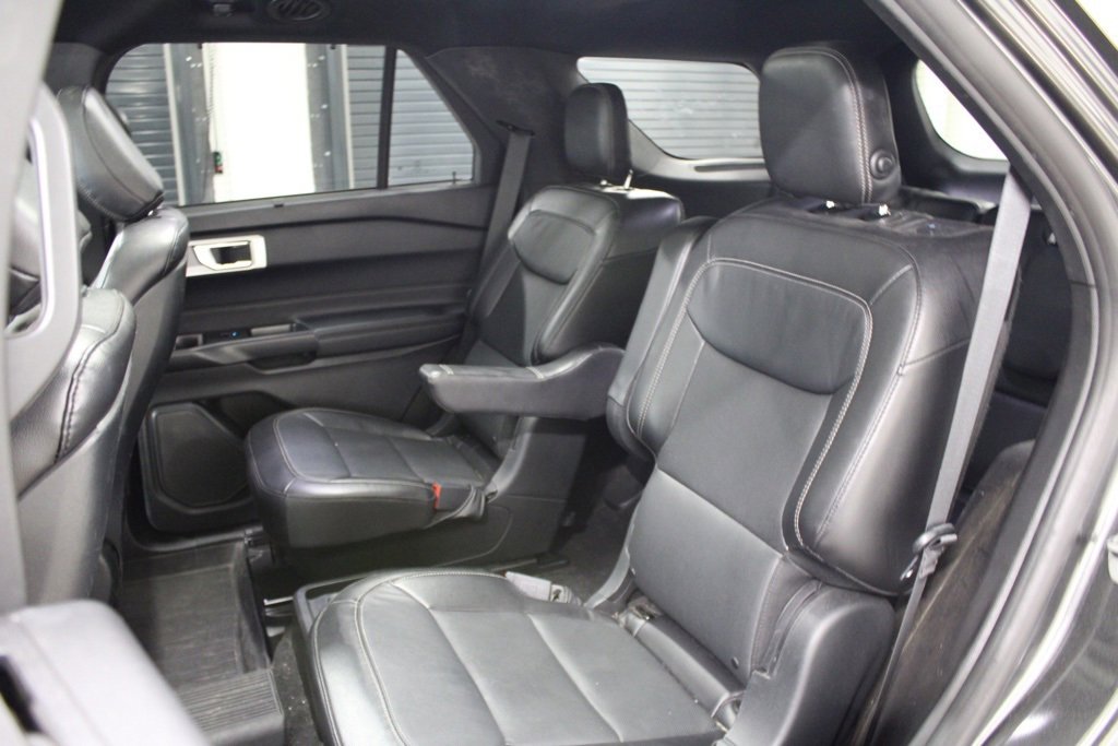 Used 2020 Ford Explorer Limited image 39