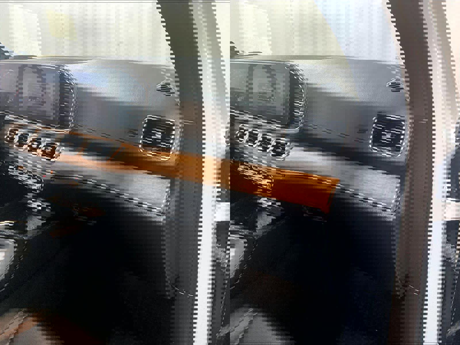 Used 2022 Mercedes-Benz GLS 450 4MATIC image 13