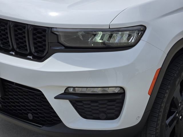 Used 2023 Jeep Grand Cherokee Limited w/ Luxury Tech Group II image 9