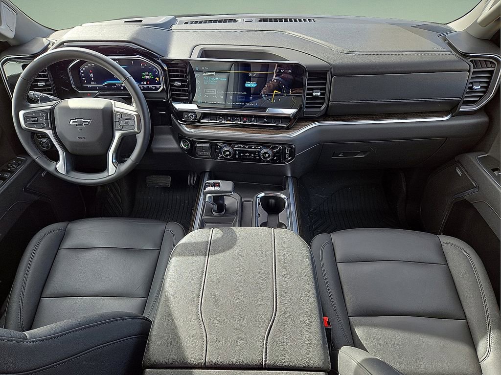 Used 2025 Chevrolet Silverado 1500 LT Trail Boss w/ Convenience Package II image 17