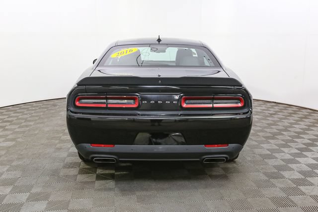 Used 2016 Dodge Challenger R/T Plus RWD image 9