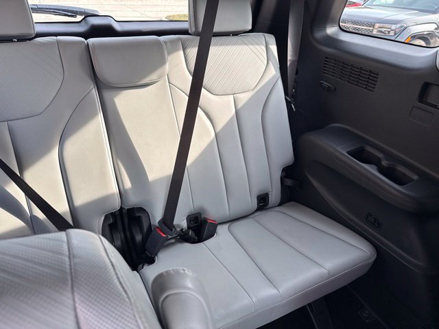 Used 2024 Hyundai Palisade SEL w/ Premium Package AWD/4WD image 14