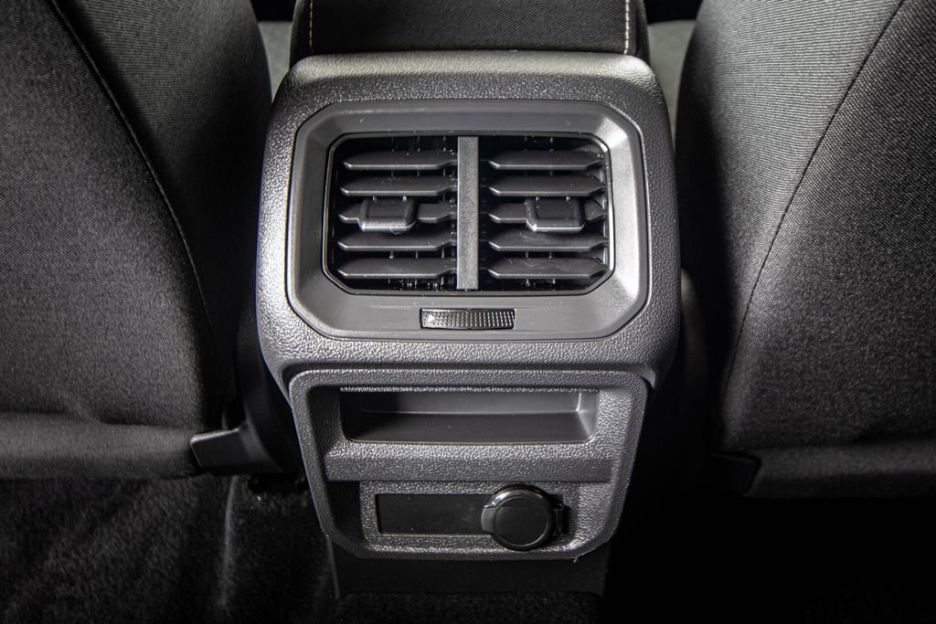 Used 2021 Volkswagen Tiguan S image 26