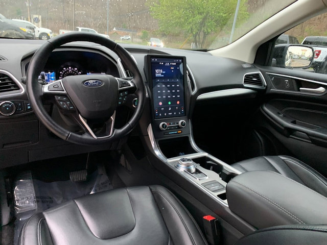 Used 2022 Ford Edge Titanium AWD/4WD image 20