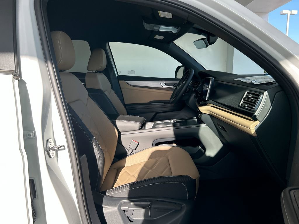 New 2026 Volkswagen Atlas Cross Sport SE image 32