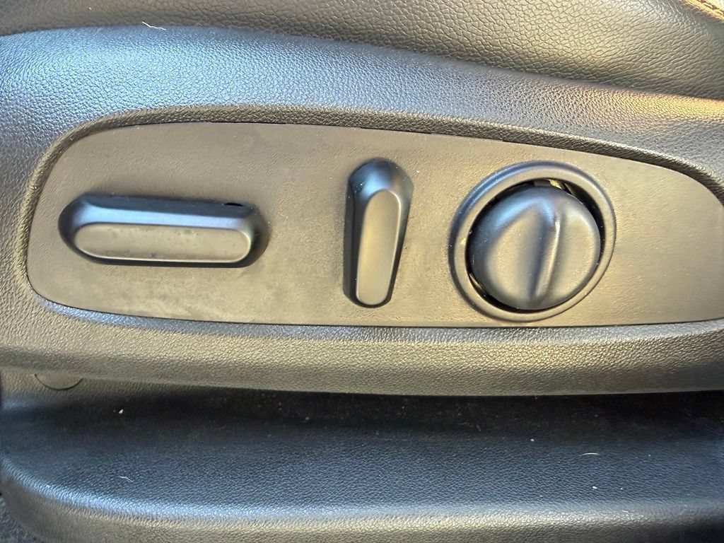 Used 2019 Chevrolet Equinox Premier AWD/4WD image 22