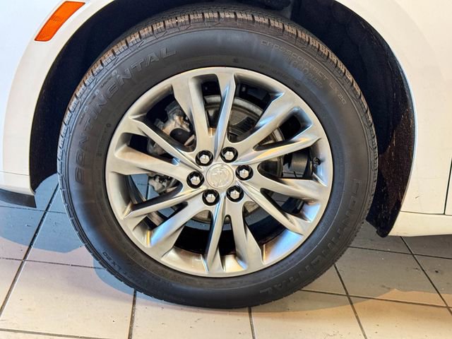 Certified 2022 Buick Enclave Avenir w/ Avenir Technology Package image 17