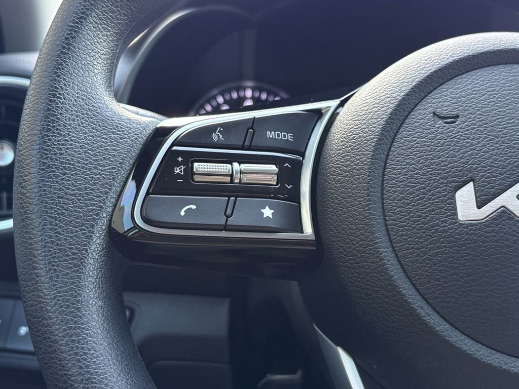 Used 2024 Kia Forte LXS w/ LXS Technology Package image 15