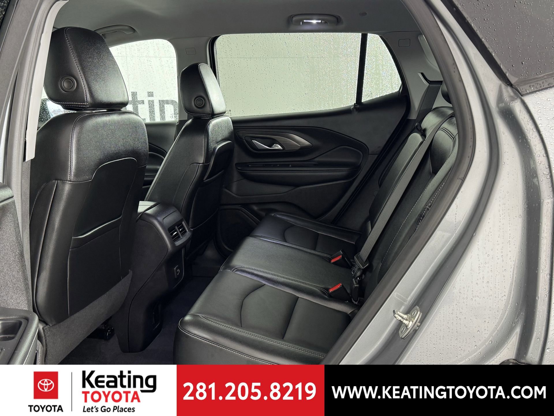 Used 2024 GMC Terrain SLT image 14