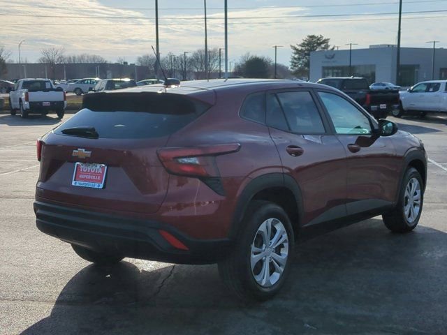 Used 2024 Chevrolet Trax LS image 5