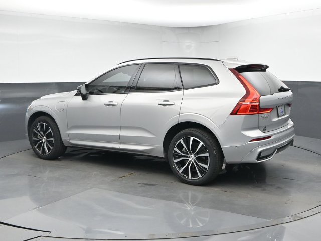 Used 2023 Volvo XC60 T8 Plus w/ Protection Package Premier AWD/4WD image 6