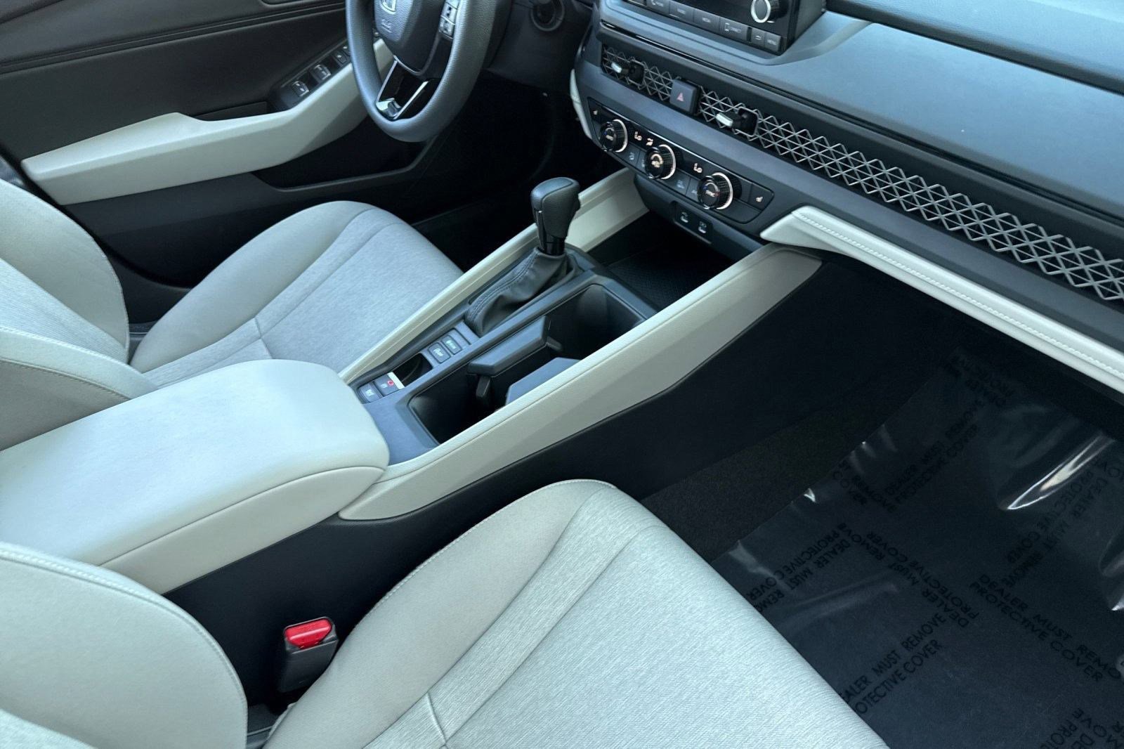 Certified 2025 Honda Accord SE image 31