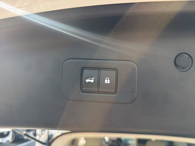 Used 2023 Nissan Armada Platinum w/ Captain's Chairs Package AWD/4WD image 31