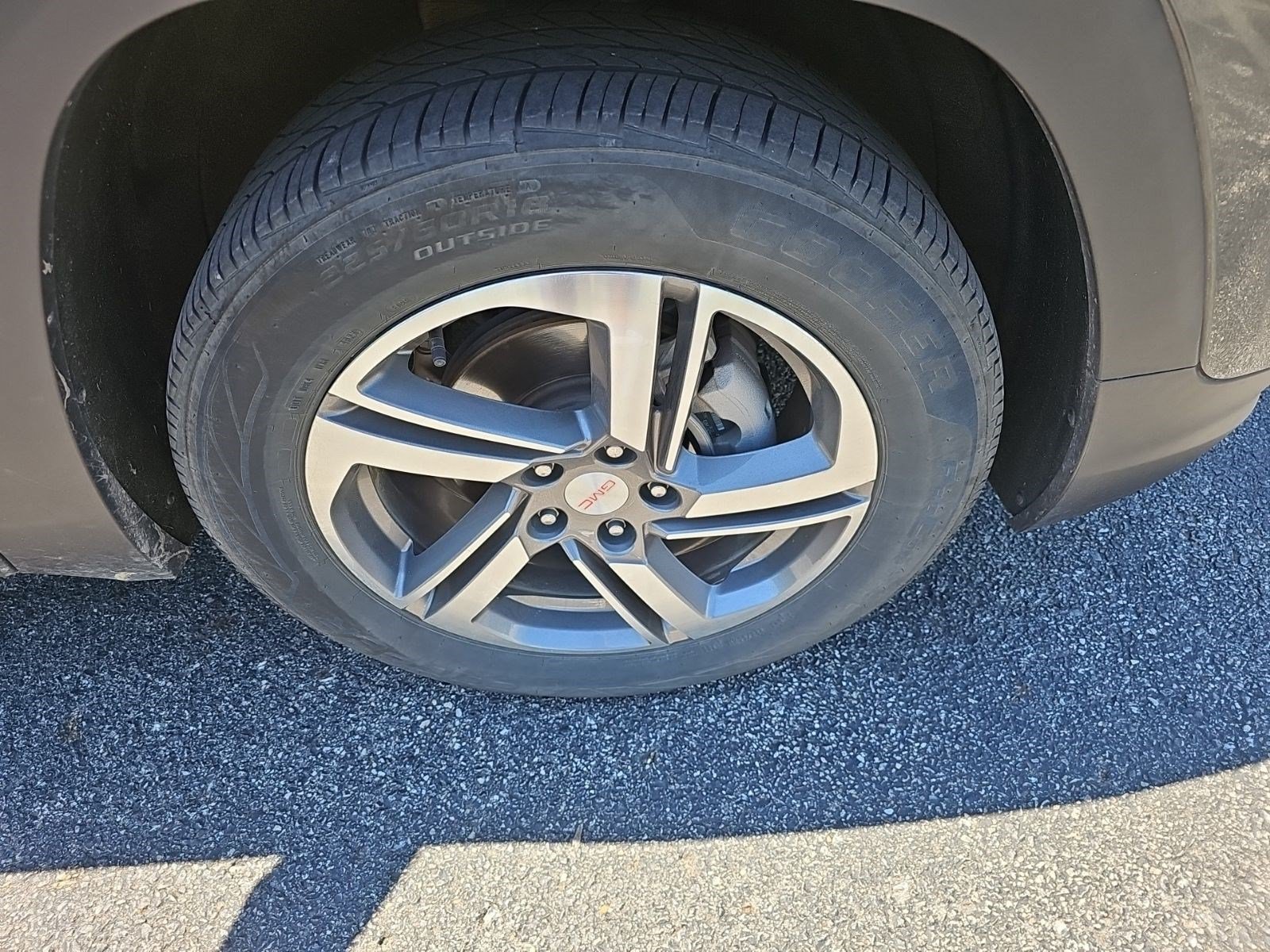 Used 2021 GMC Terrain SLT w/ LPO, Floor Liner Package AWD/4WD image 9
