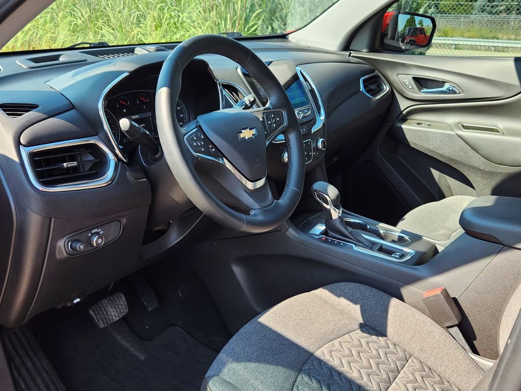Used 2024 Chevrolet Equinox LT image 9
