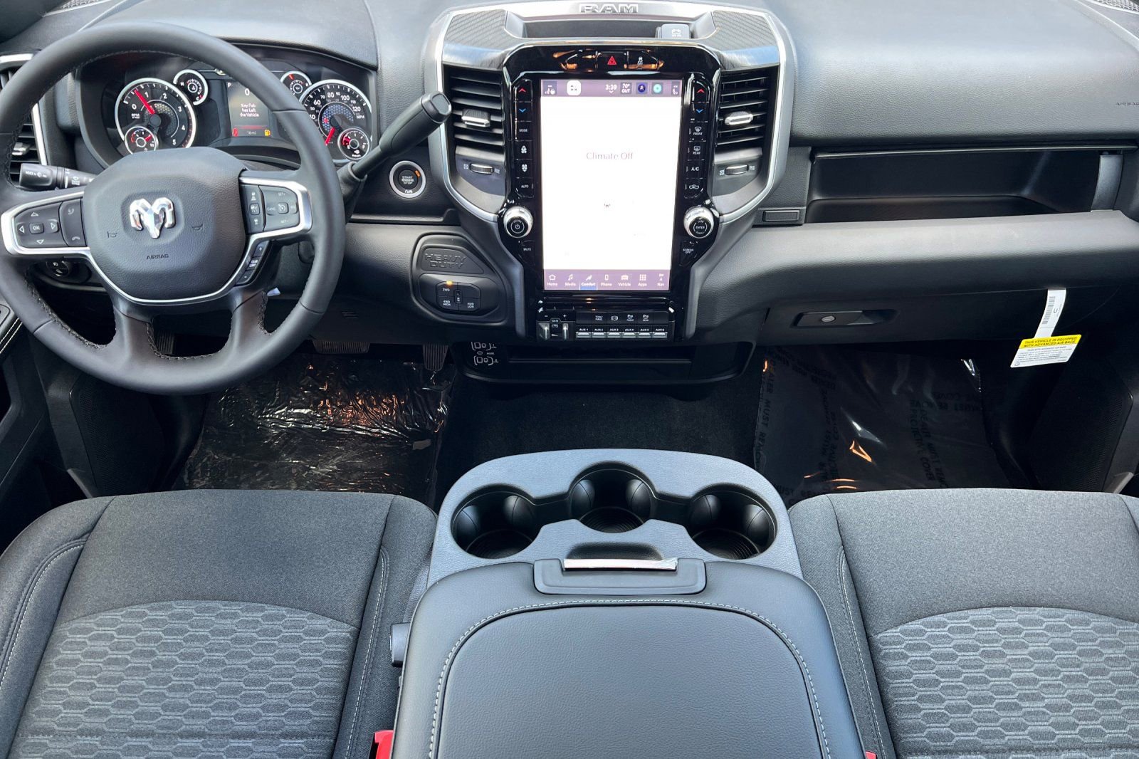 New 2026 RAM 3500 Big Horn AWD/4WD image 9