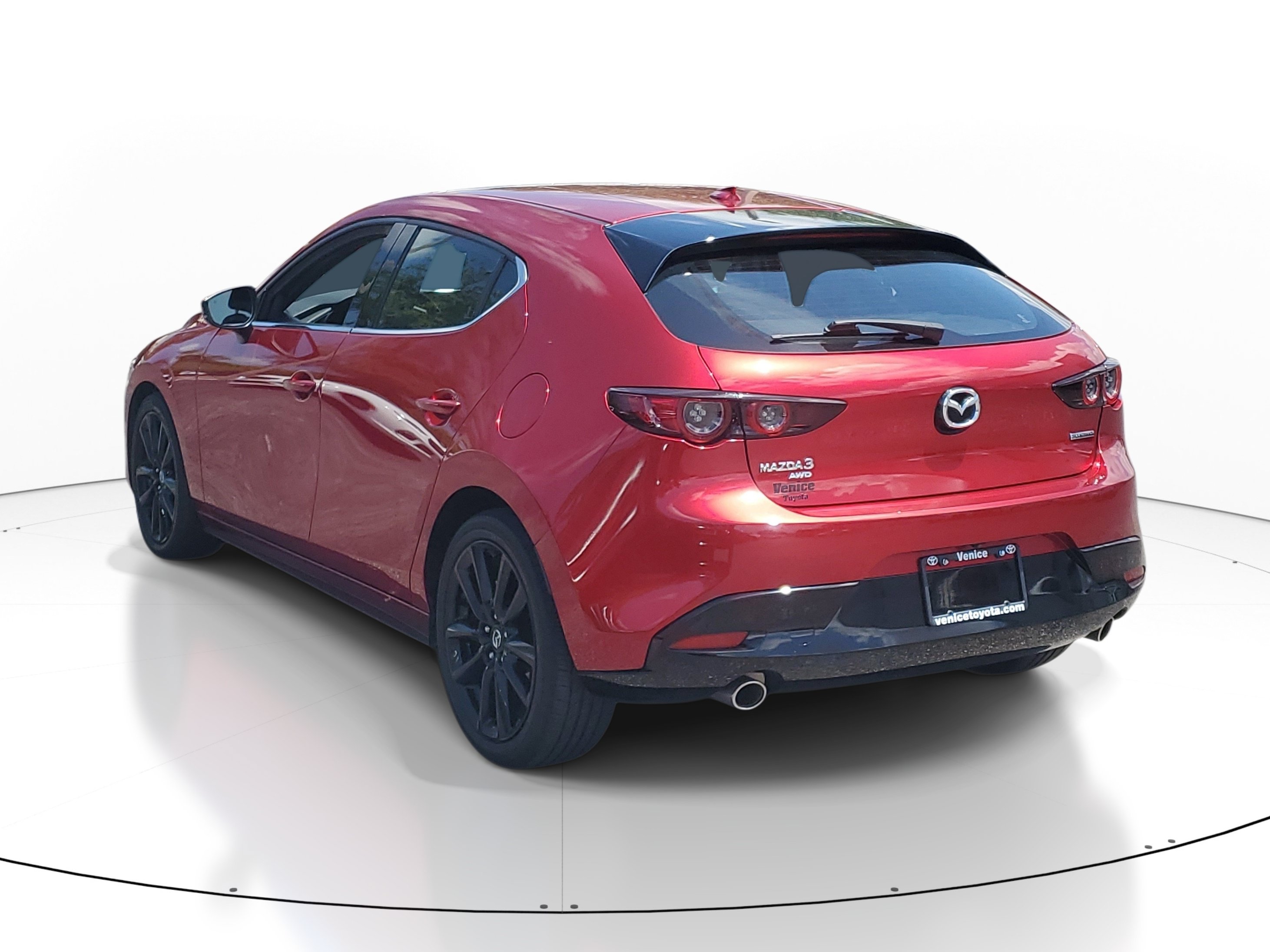 Used 2019 MAZDA MAZDA3 AWD Hatchback w/ Premium Pkg image 4