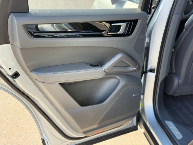 Used 2019 Porsche Cayenne AWD/4WD image 22