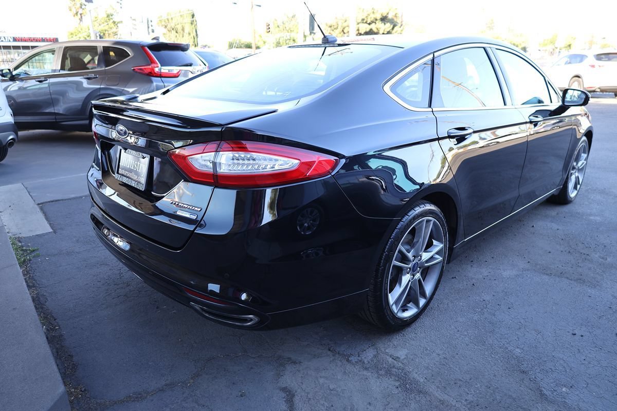 Used 2016 Ford Fusion Titanium AWD/4WD image 4