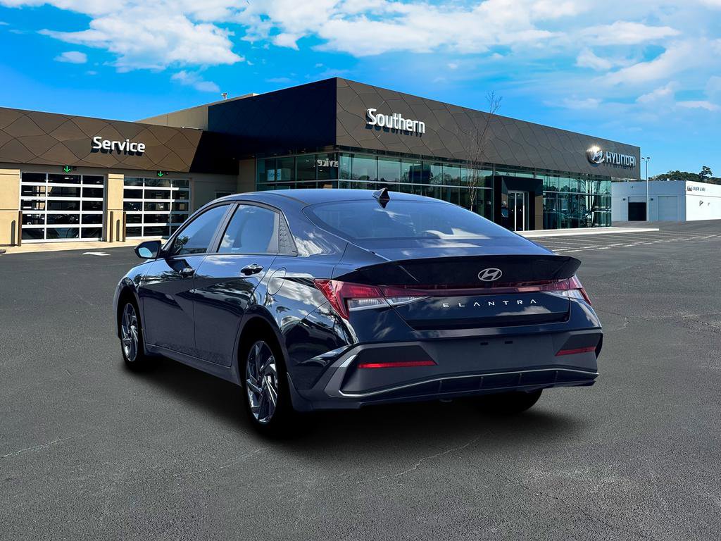 New 2026 Hyundai Elantra Sport image 5