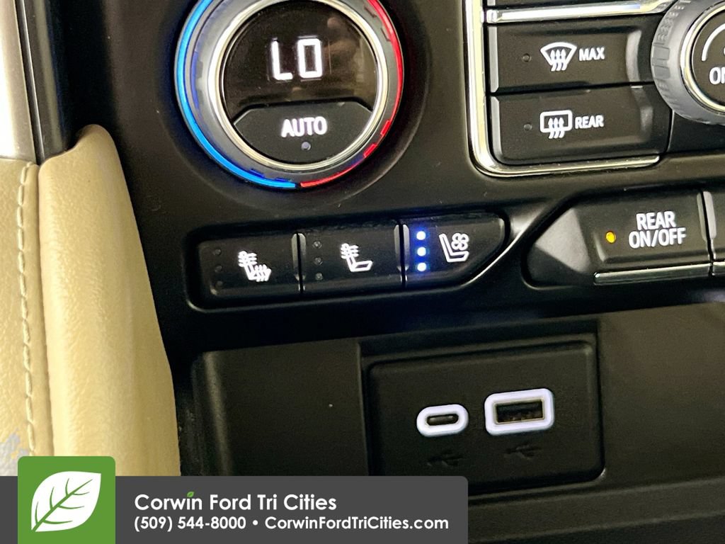 Used 2022 Chevrolet Suburban Premier AWD/4WD image 25