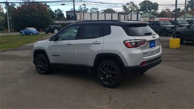 New 2026 Jeep Compass Limited image 6