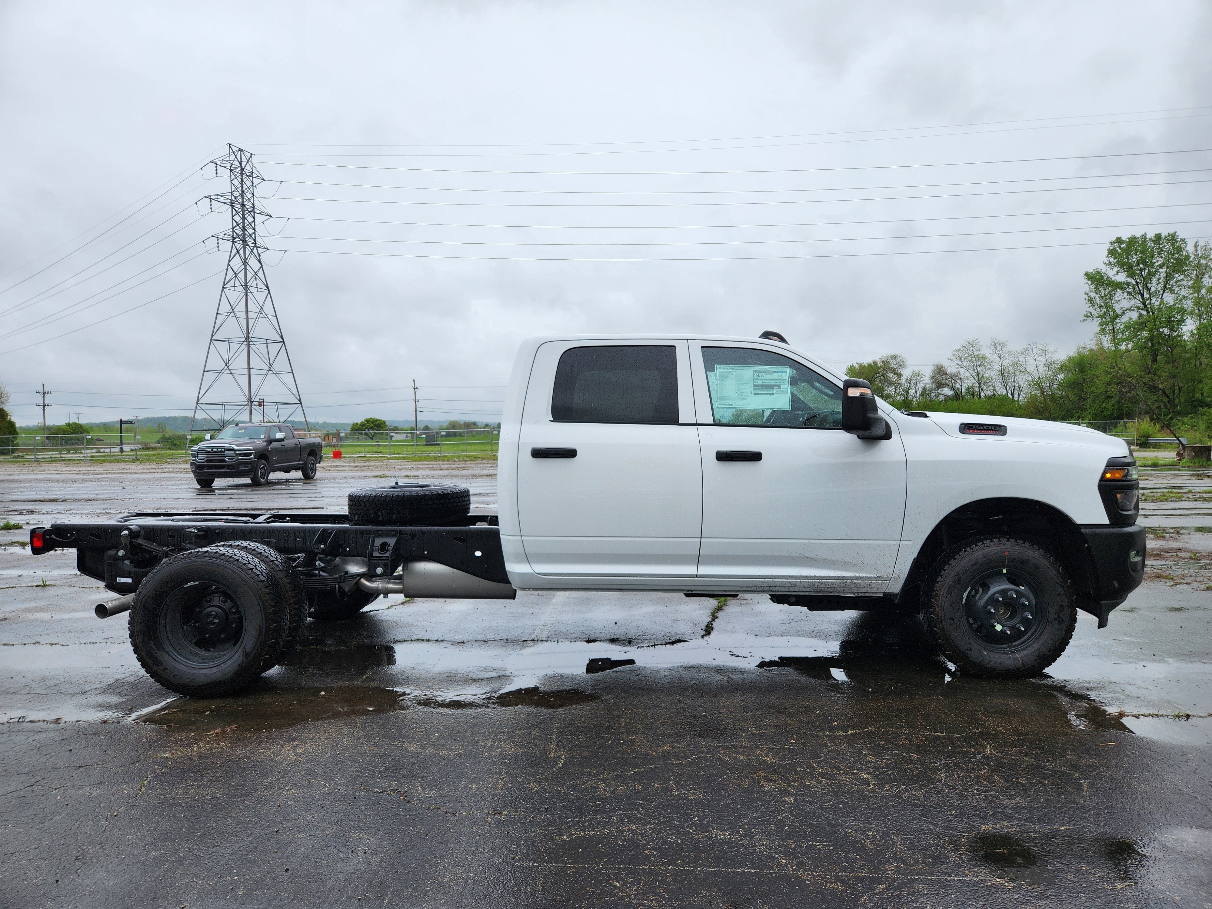 New 2025 RAM 3500 Tradesman image 17