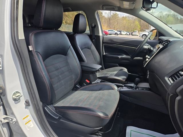 Used 2025 Mitsubishi Outlander Sport AWD image 17