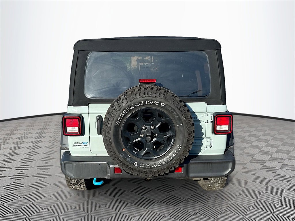 Used 2023 Jeep Wrangler Unlimited w/ Cold Weather Group image 7