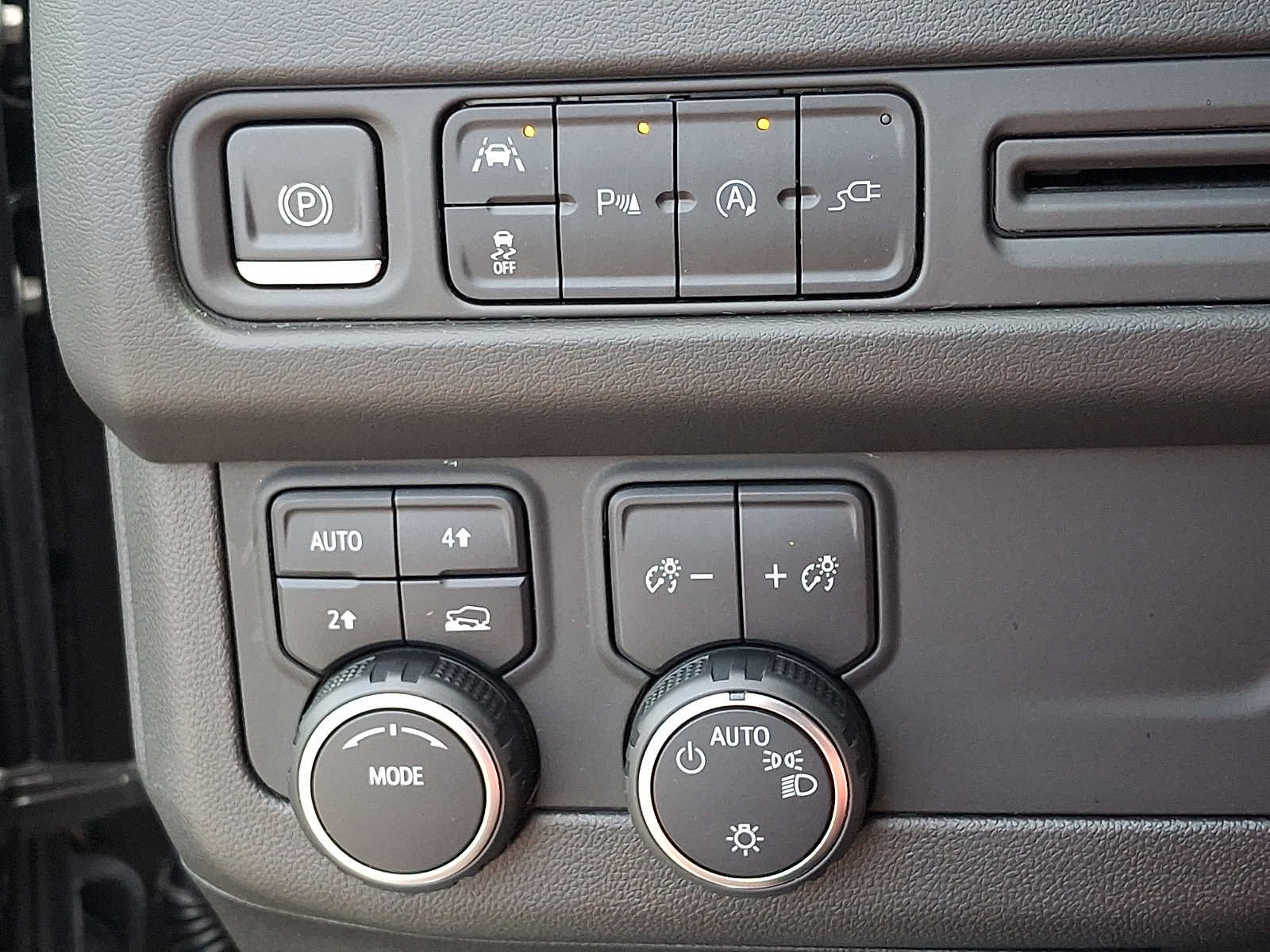 Used 2022 Chevrolet Tahoe LT AWD/4WD image 24