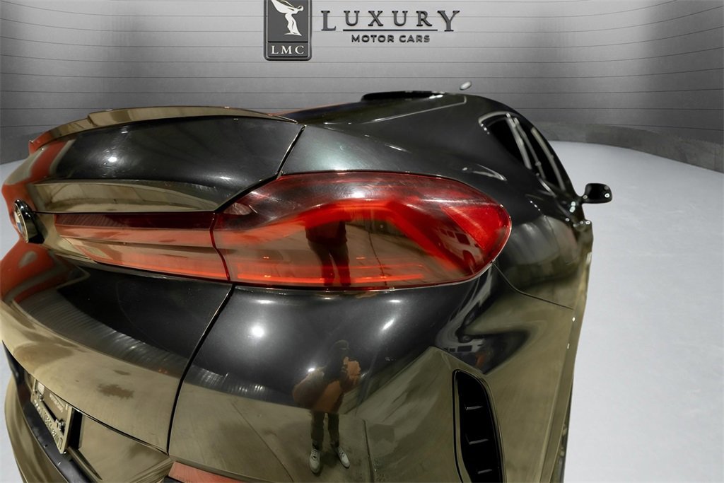 Used 2021 BMW X6 M50i w/ Executive Package image 10