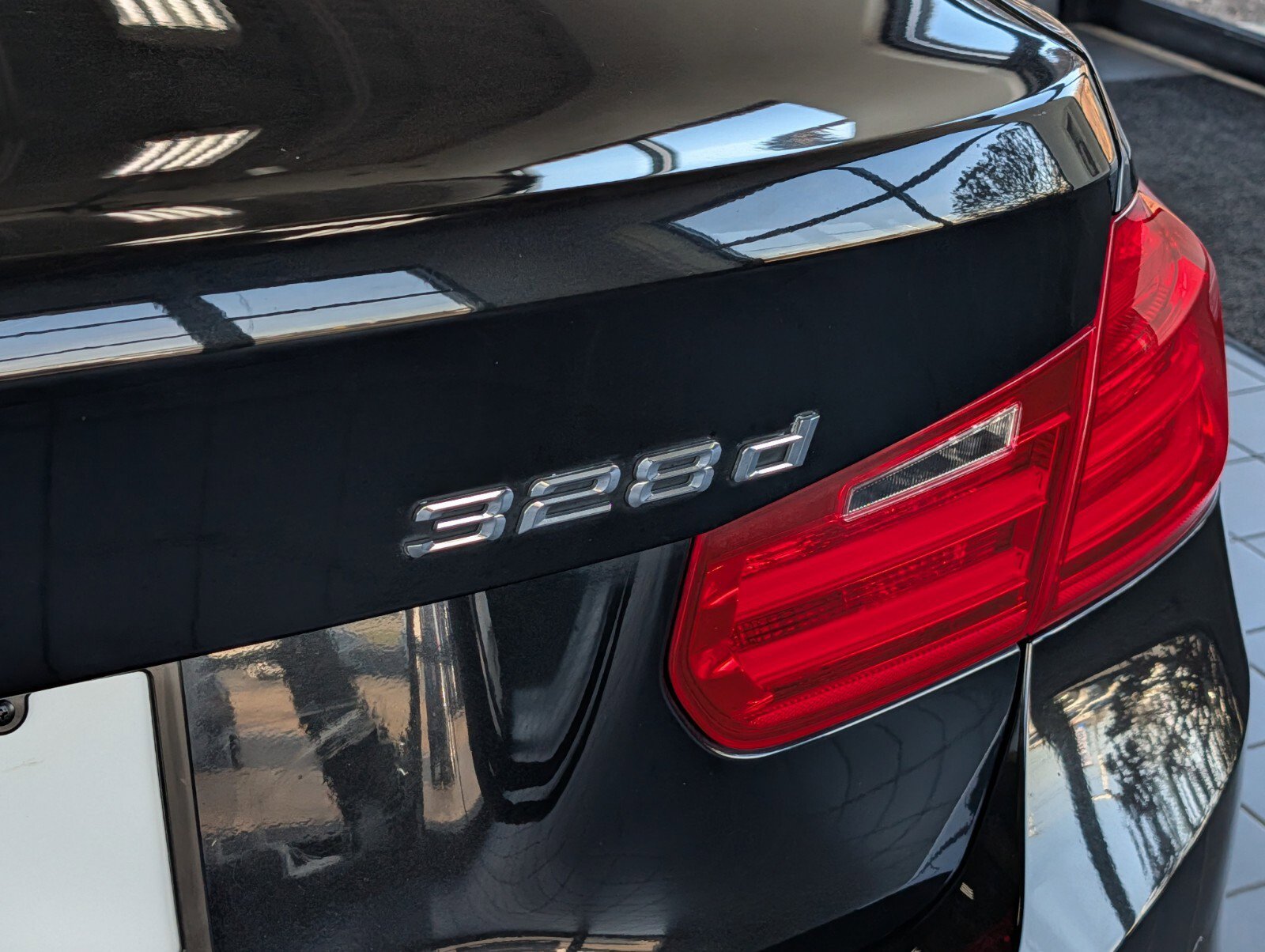 Used 2014 BMW 328d xDrive Sedan image 4