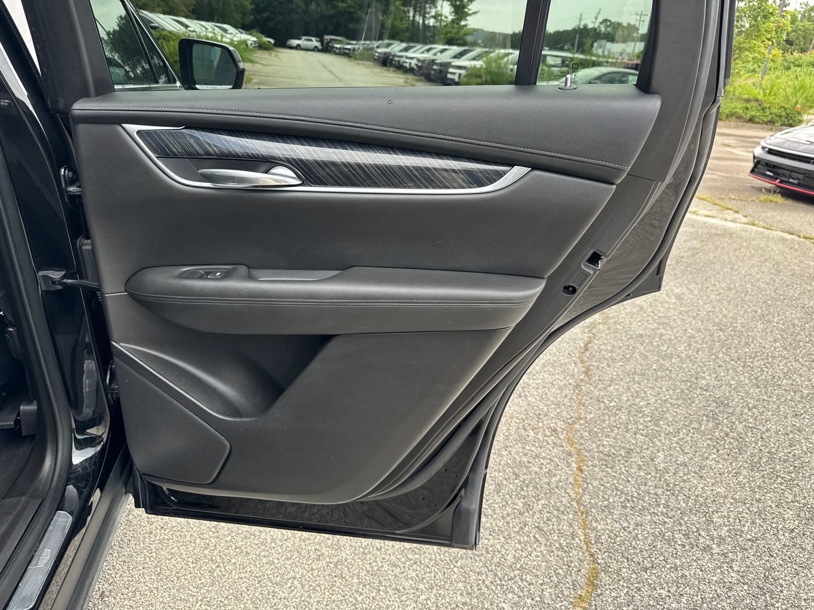 Used 2022 Cadillac XT6 Premium Luxury FWD image 16