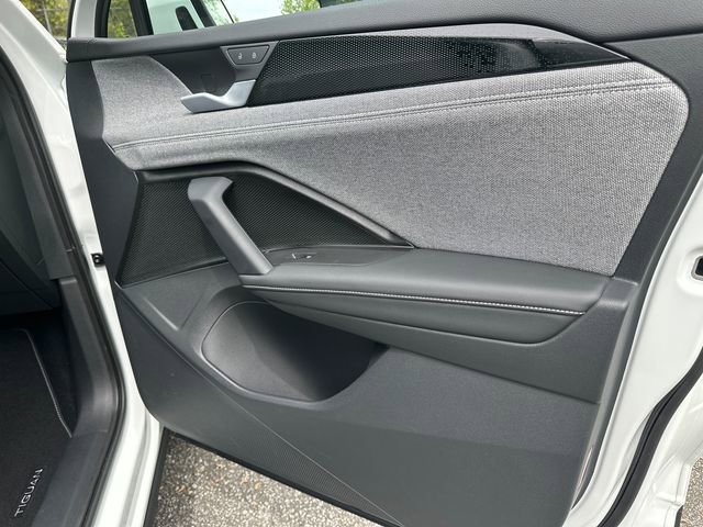 Certified 2025 Volkswagen Tiguan S image 28