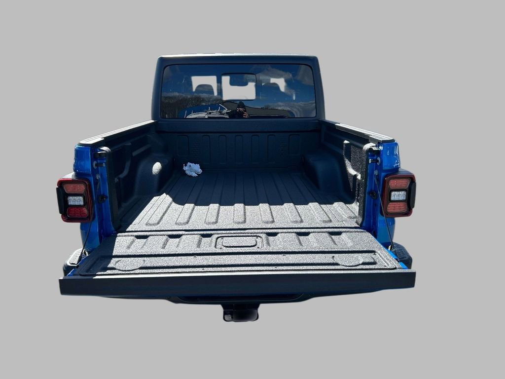 New 2026 Jeep Gladiator Willys image 4