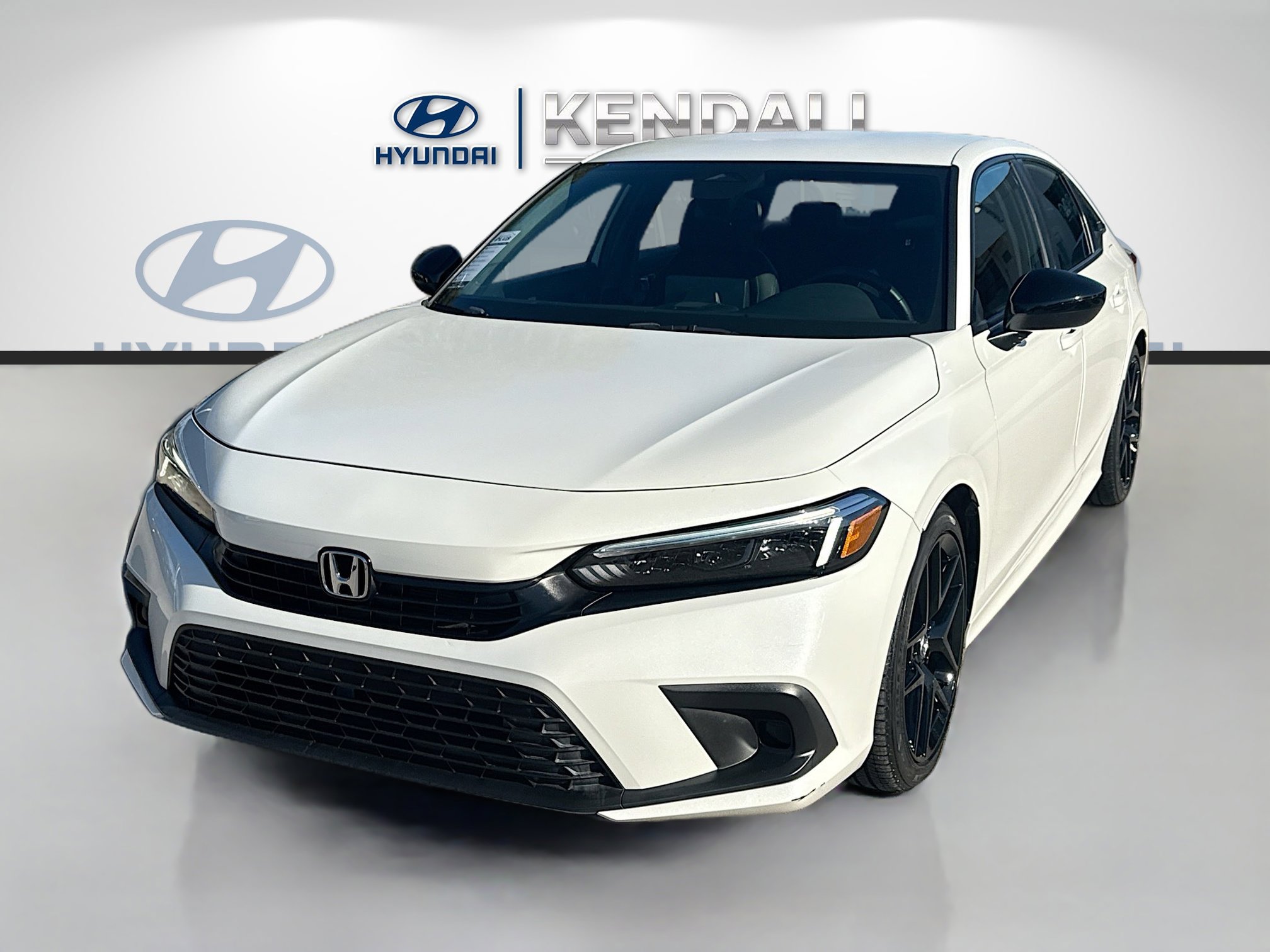 Used 2023 Honda Civic Sport image 3