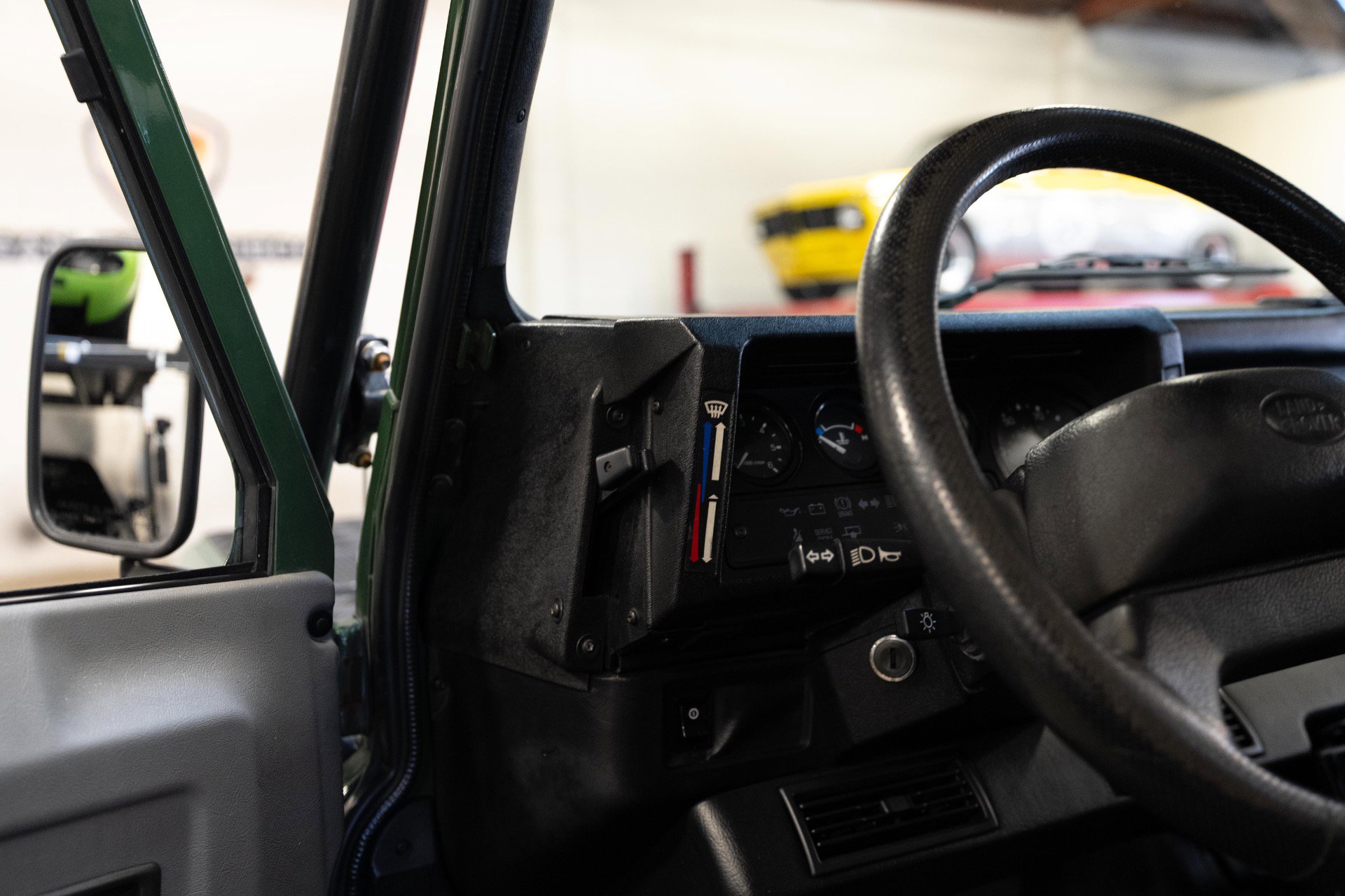 Used 1997 Land Rover Defender 90 image 59
