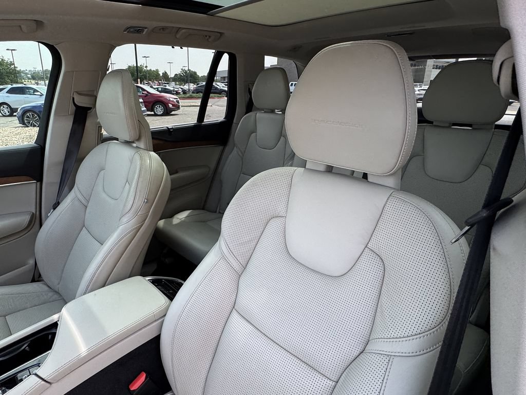 Used 2016 Volvo XC90 T6 Inscription w/ Vision Package AWD/4WD image 20
