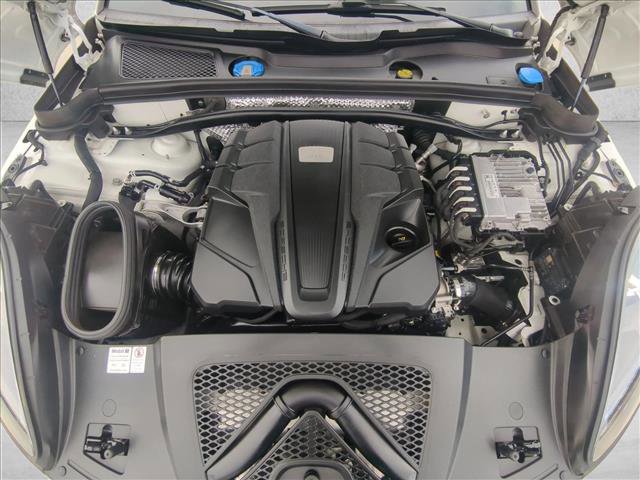 Used 2020 Porsche Macan S image 24