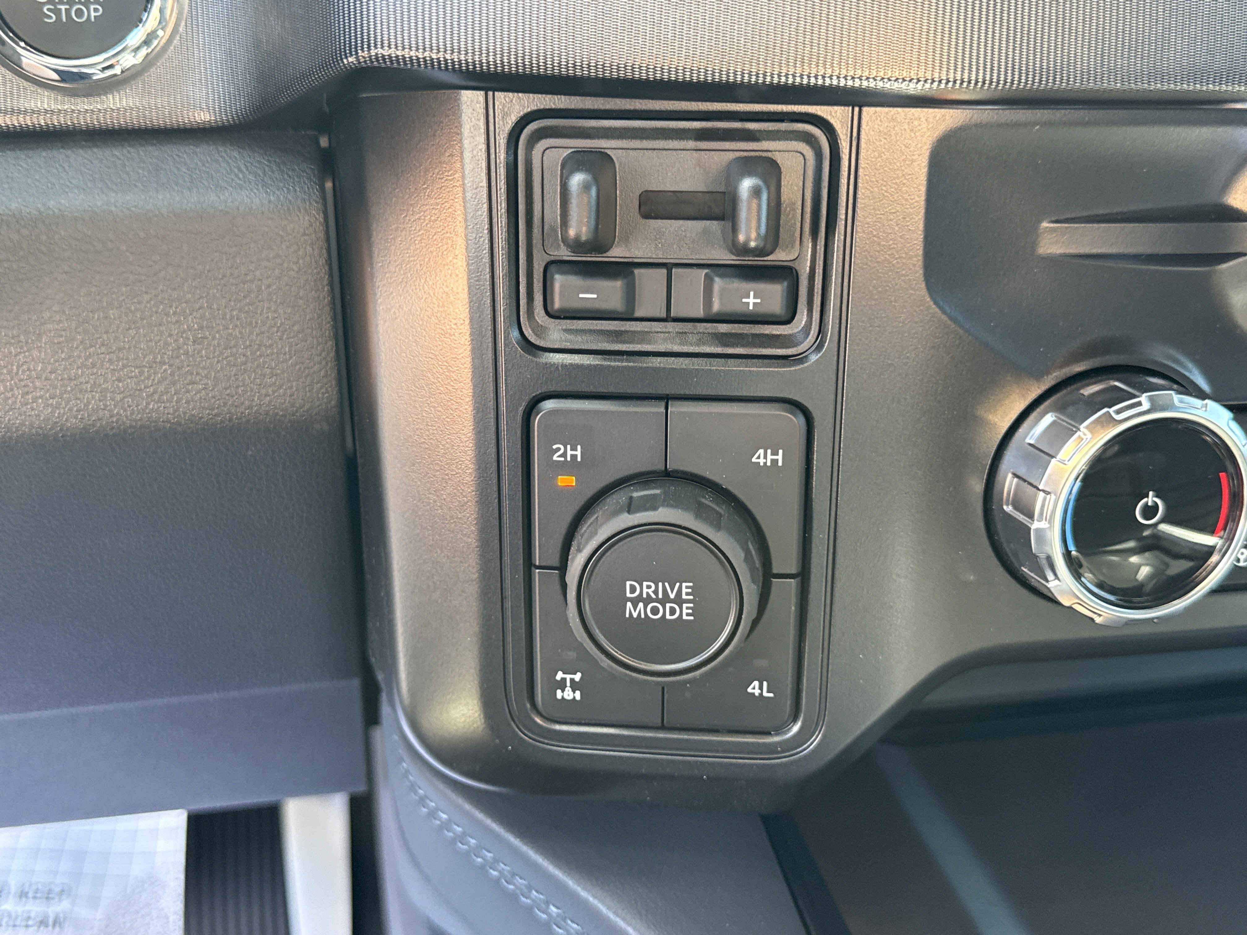 Certified 2026 Ford F250 Platinum AWD/4WD image 24