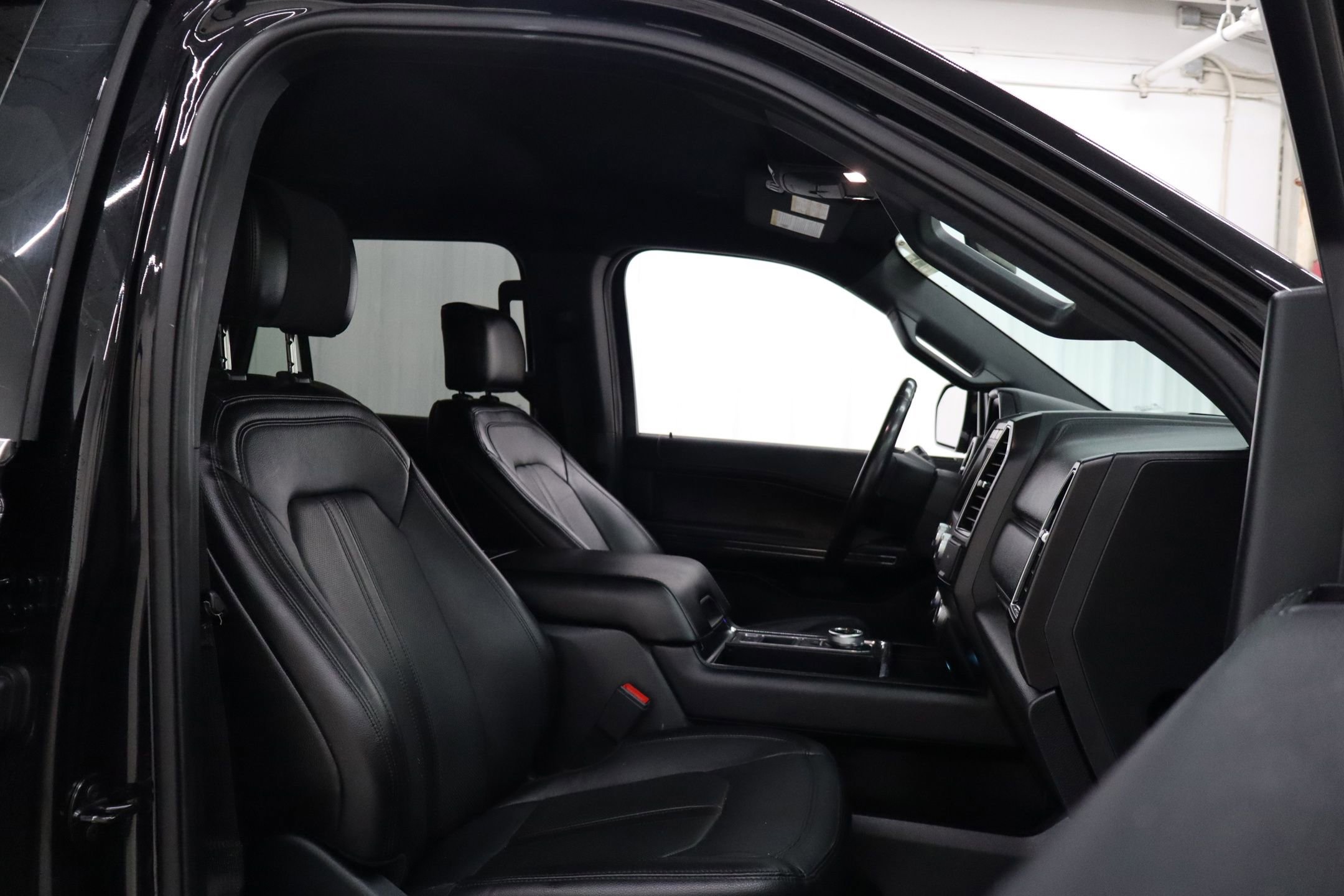 Used 2020 Ford Expedition Limited RWD image 35