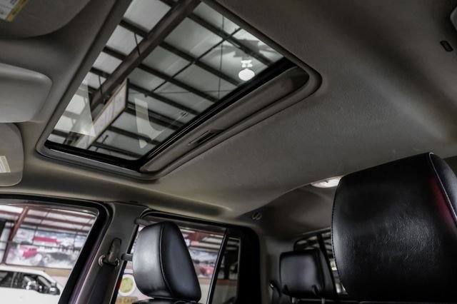 Used 2009 Ford Explorer Sport Trac Adrenalin image 36