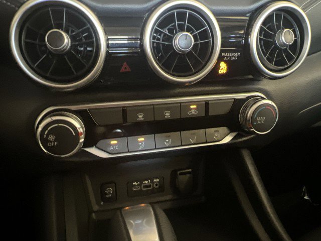 Used 2025 Nissan Sentra SV image 17
