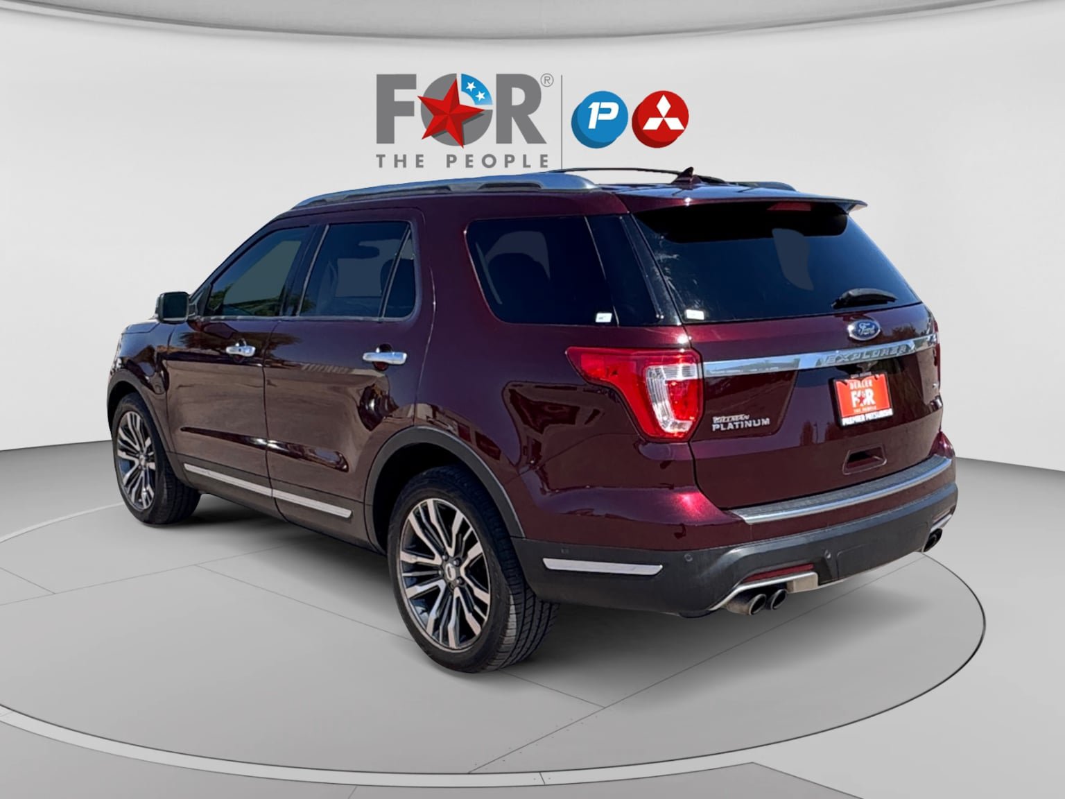 Used 2018 Ford Explorer Platinum AWD/4WD image 3