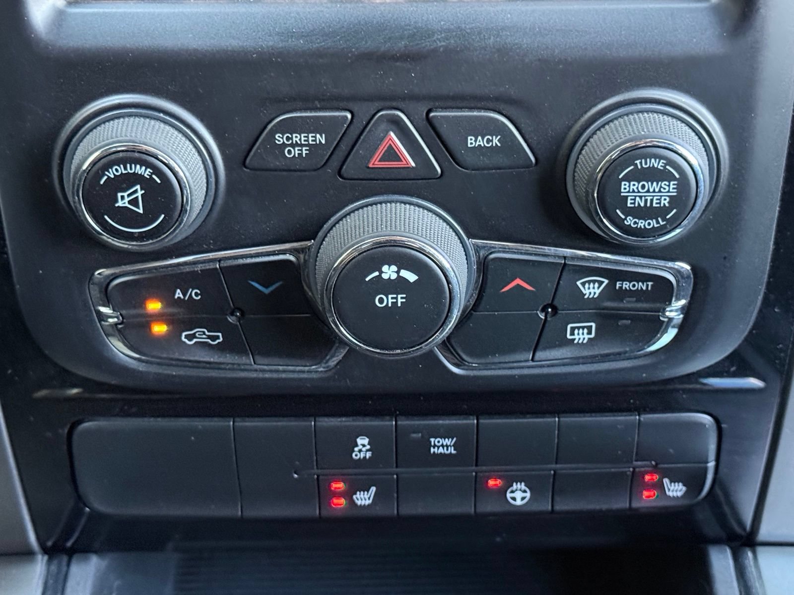 Used 2015 RAM 1500 Sport w/ Convenience Group RWD image 20