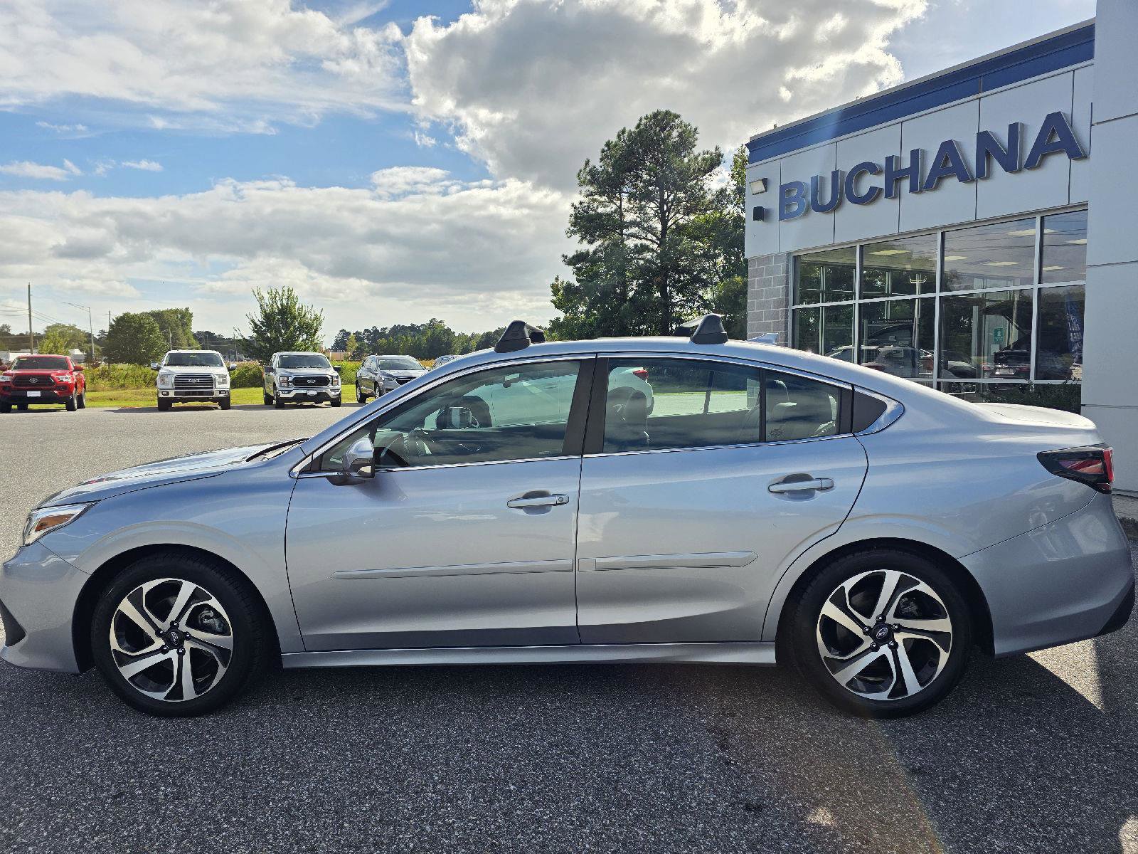 Used 2022 Subaru Legacy Limited image 8