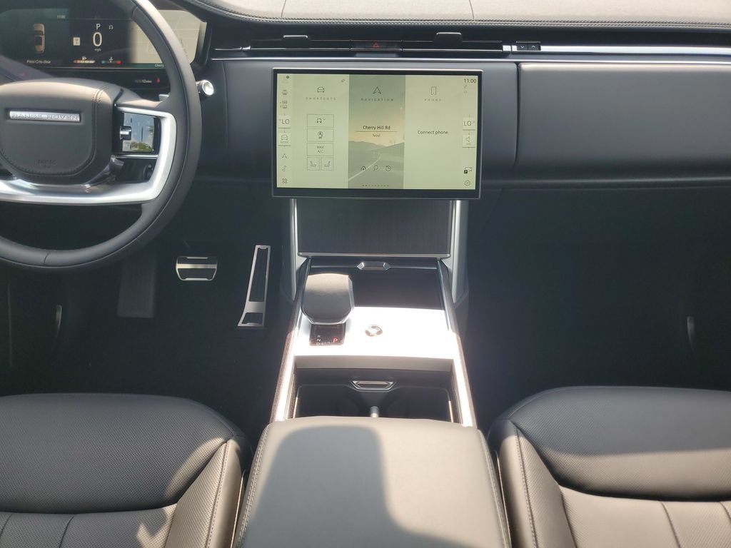 New 2026 Land Rover Range Rover Long Wheelbase SE AWD/4WD image 28