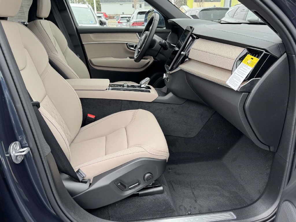 New 2026 Volvo XC90 B6 Plus AWD/4WD image 12