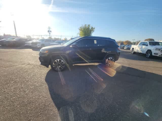 Certified 2022 Jeep Compass Limited w/ Sun and Sound Group AWD/4WD image 31